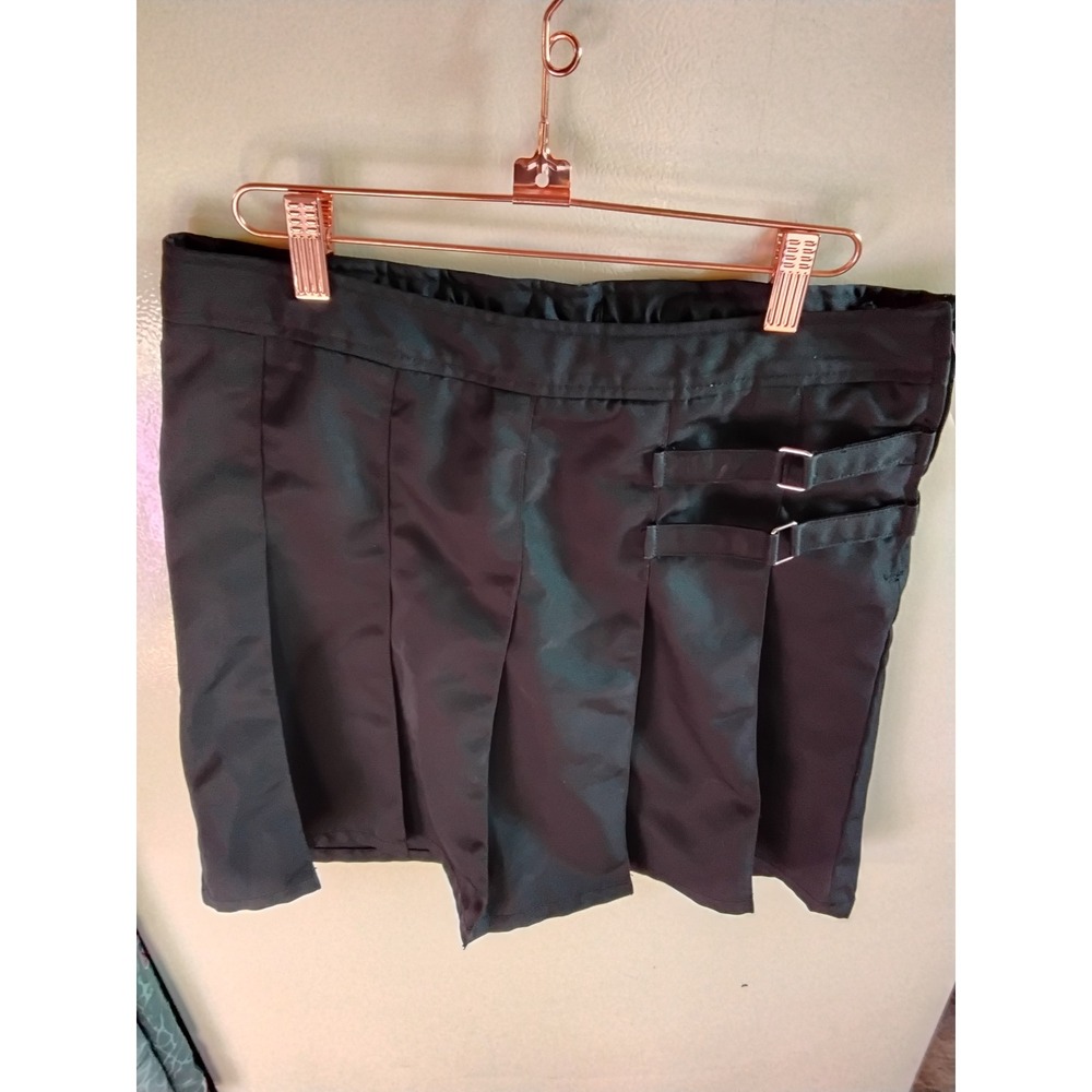 French Toast Black Pleated Skort with Buckle Detail Girls Size 16 School Uniform